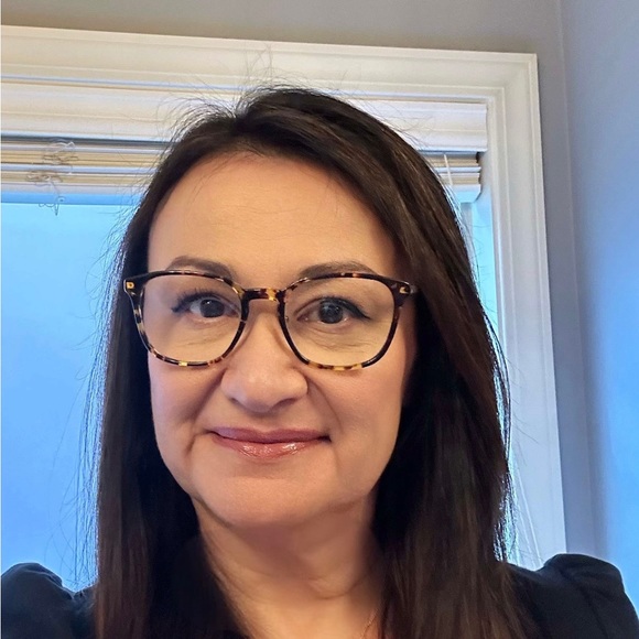 Meet your Posher, Celeste - Picture 3 of 4